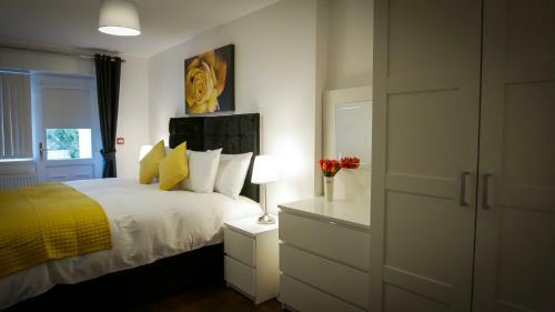 Ur City Pad - Richmond Apartments