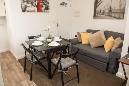Apartamento Moseley Mews Village Suites- Yellow