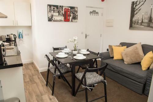 Apartamento Moseley Mews Village Suites- Yellow
