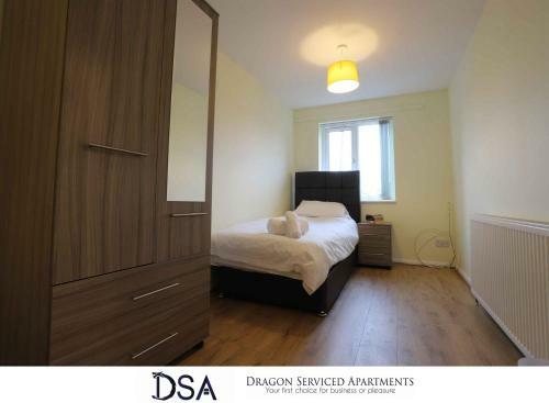 Apartamentos Solihull/nec/airport 3 Br Semi-detached House