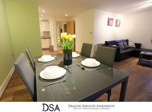 Icc/arena/fiveways Central Apartment.