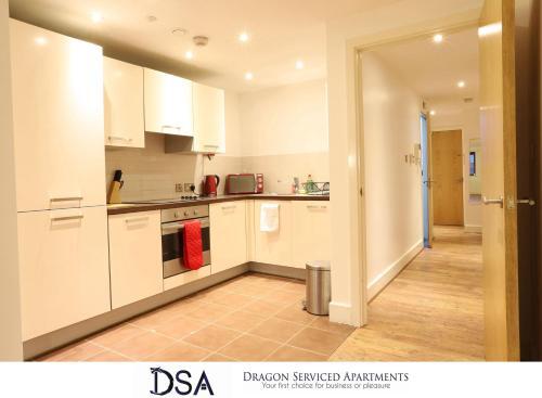 Icc/arena/fiveways Central Apartment.