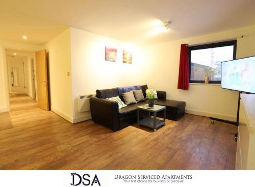 Icc/arena/fiveways Central Apartment.