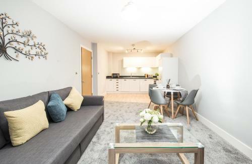 First Stay Apartments - The Postbox Suite