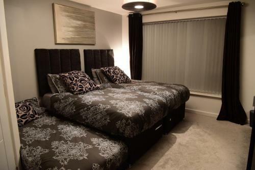 7 Bed City Centre Apartment