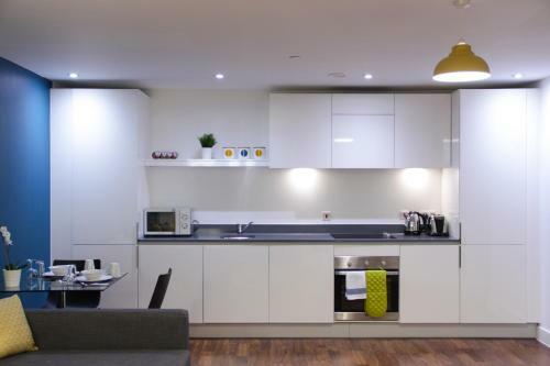 First Stay Apartments - Metropolitan House
