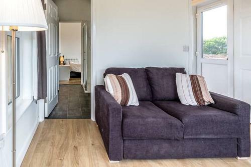 Maple 2 - Standard Plus One Bed Apartment On Private Estate