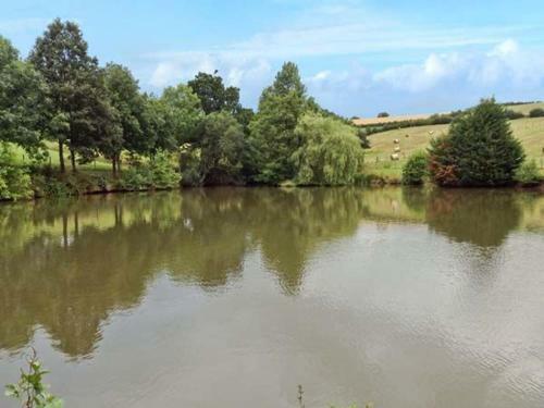 Lake View, Crediton