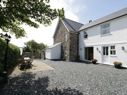 Dyffryn Farmhouse