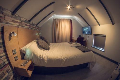 Hostal Twenty Hotel And Bar