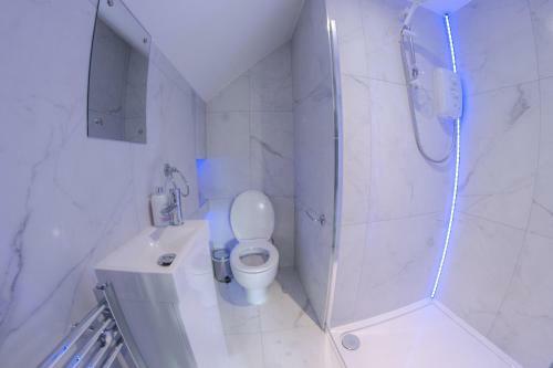 Hostal Twenty Hotel And Bar