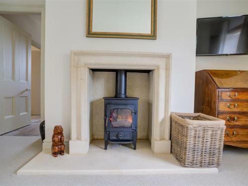 The Old Dairy, Burford