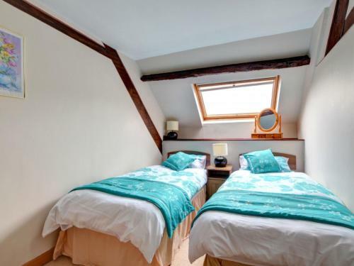 Holiday Home Maesmynis