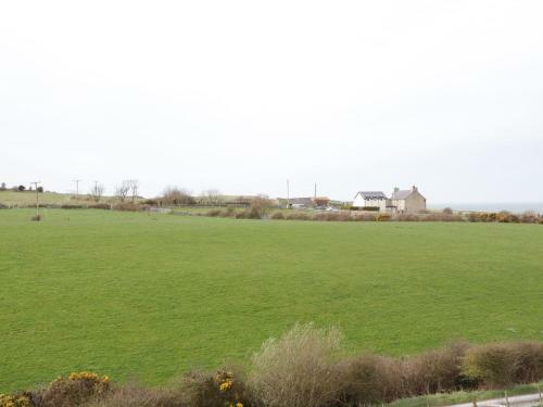 14 Cae Derwydd, Cemaes Bay