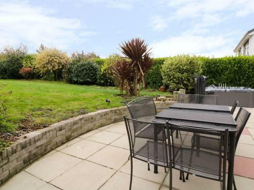 32 Gwelfor, Cemaes Bay