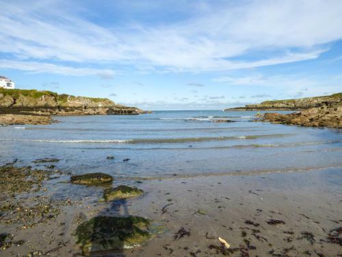 Angorfa, Cemaes Bay