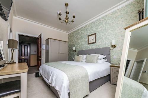 Hostal Carradales Luxury Guest House