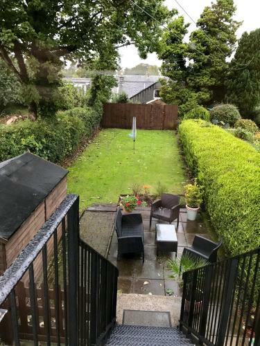 In House Garden Flat