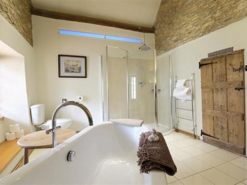 Castle Combe Cottage, Bath