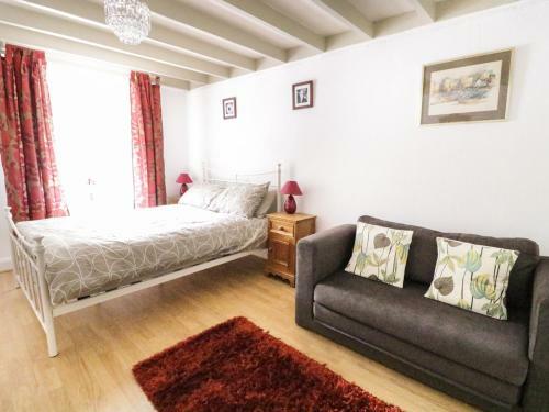 Swan Cottage, Conwy