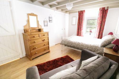 Swan Cottage, Conwy