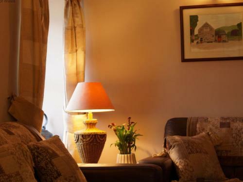 Holiday Home Yr Hen-ryd