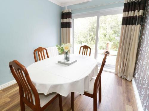 Castle View Cottage, Conwy
