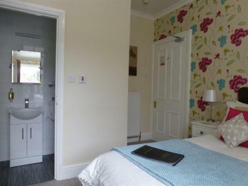 Hostal Bryn Derwen Guest House