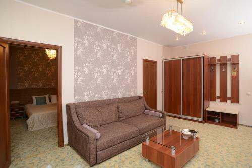 Crona Hotel And Spa