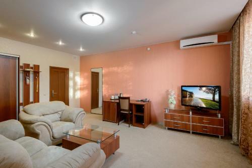 Crona Hotel And Spa