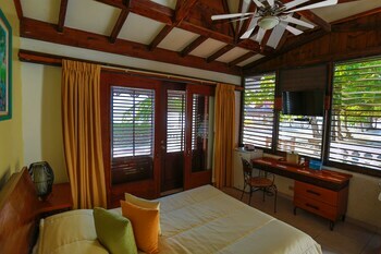 Hotel Moulin Sur Mer
