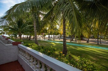 Hotel Moulin Sur Mer
