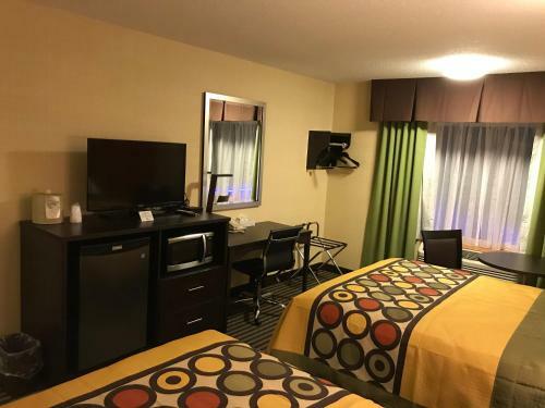 Posada Bay Hill Inns & Suites