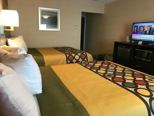 Posada Bay Hill Inns & Suites