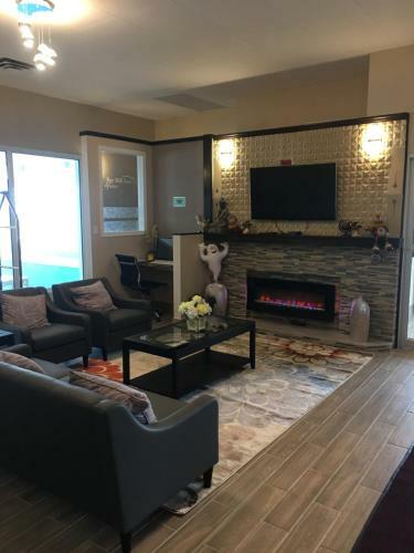 Posada Bay Hill Inns & Suites