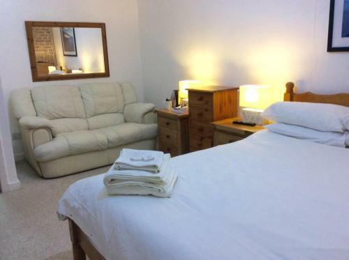 Cavell House Bed And Breakfast
