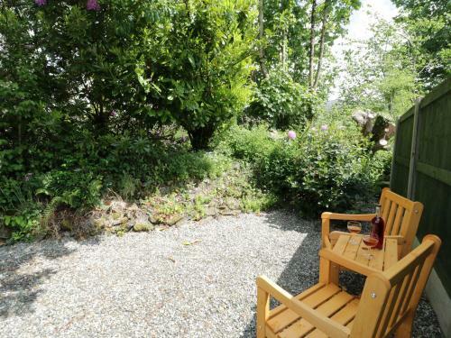 Bwlch Yr Awel Cottage, Garndolbenmaen