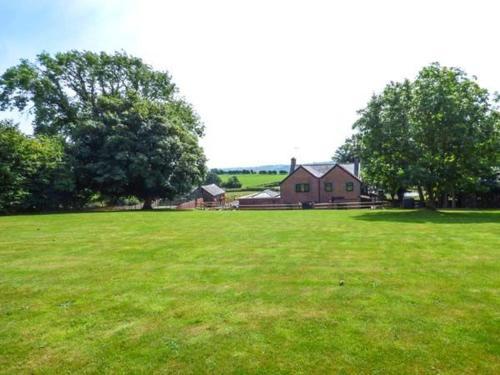 Ty Newydd, Welshpool