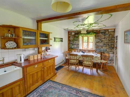 Holiday Home Ganllwyd
