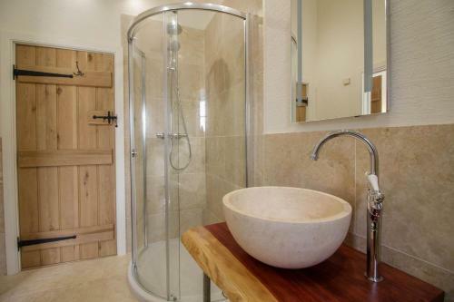 Mulvin Lodge
