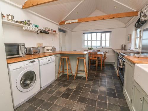Halzephron Cottage