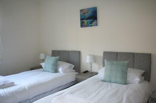 Hostal Dalkeith Five Bedroom House