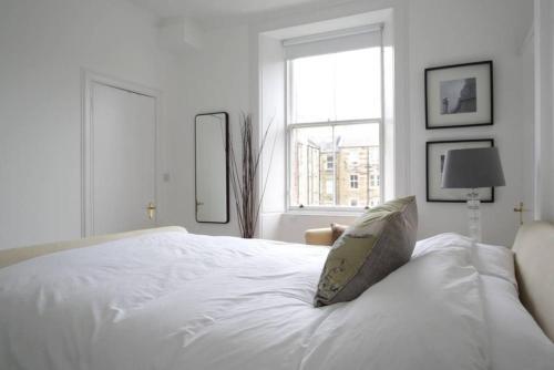 2 Bedroom Bruntsfield Apartment Sleeps 4