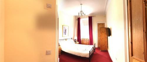 Hostal Cruachan Guest House