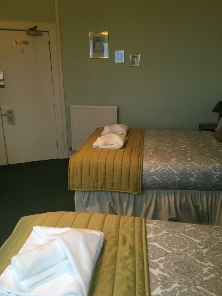 Hostal Airdenair Guest House