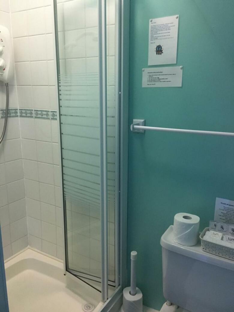 Hostal Airdenair Guest House