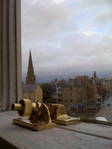 2 Bedroom Apartment In City Centre Accommodates 6