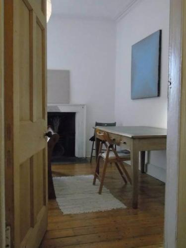 2 Bedroom Apartment In City Centre Accommodates 6