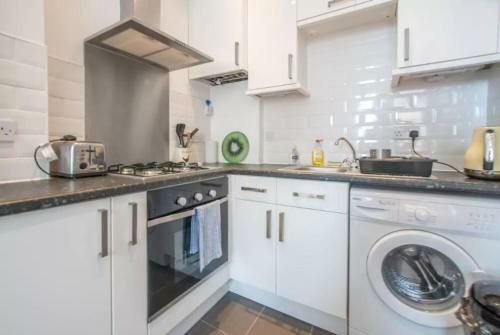 Apartamento 2 Bedroom Flat 10 Minutes From The City Centre