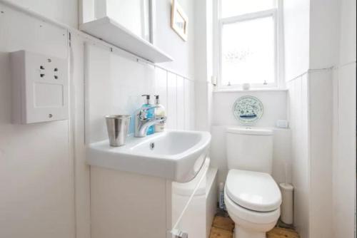 Apartamento 2 Bedroom Flat 10 Minutes From The City Centre